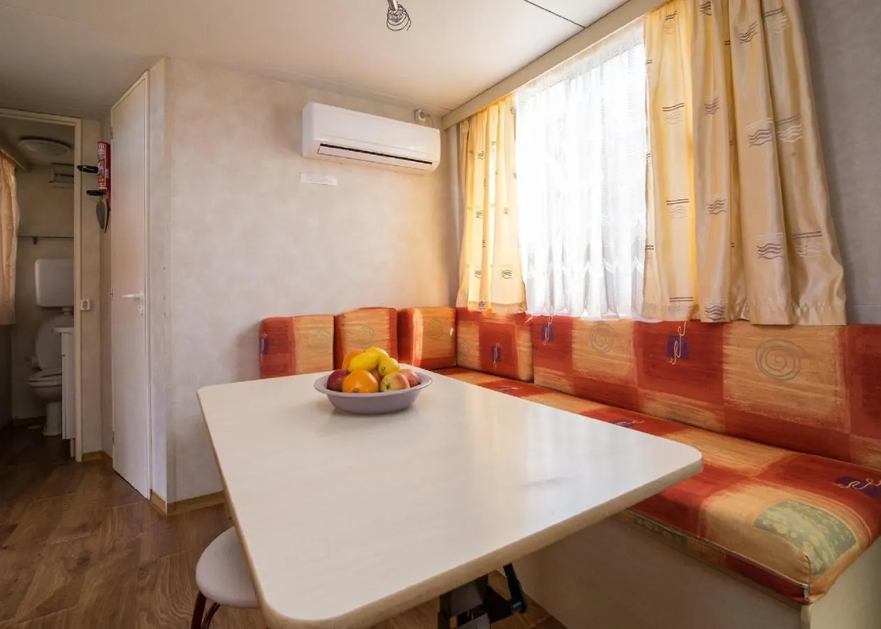 Mobile Home Frangipani 3 Biograd Na Moru 0*,